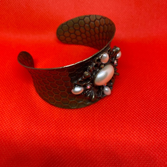 (5/$25‎ SALE ✅) PREOWN VTG LOOK Metal Wrist Cuff Bracelet - Picture 6 of 7